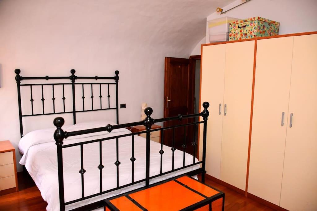 Casa Vacanze E Brevi Periodi Alla Porta Etrusca La Panchina Al Sole Volterra Eksteriør bilde