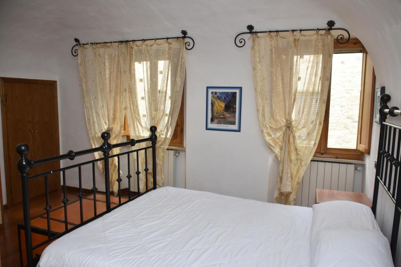 Casa Vacanze E Brevi Periodi Alla Porta Etrusca La Panchina Al Sole Volterra Eksteriør bilde