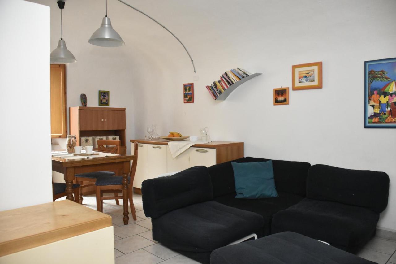 Casa Vacanze E Brevi Periodi Alla Porta Etrusca La Panchina Al Sole Volterra Eksteriør bilde